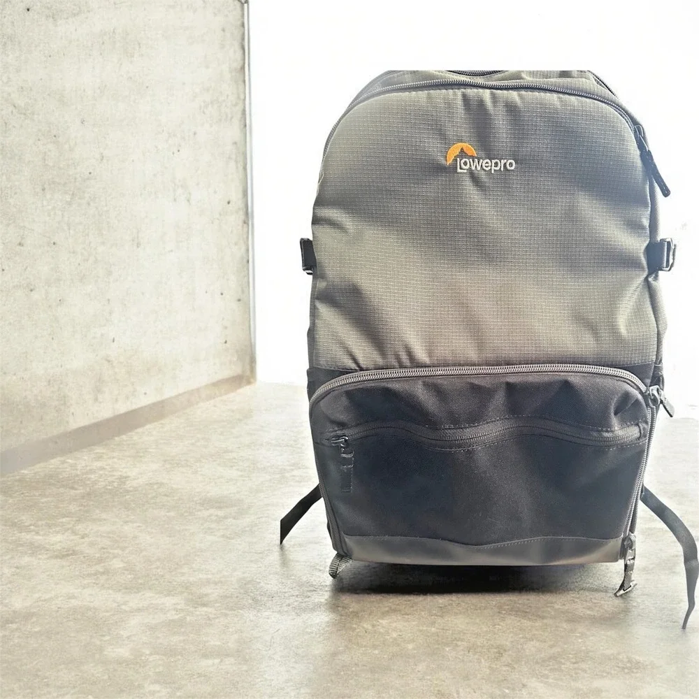 Lowepro Truckee BP250 Camera Backpack - Excellent Condition!
